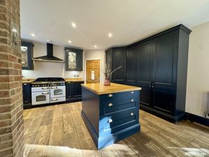 Photo 13- click for photo gallery